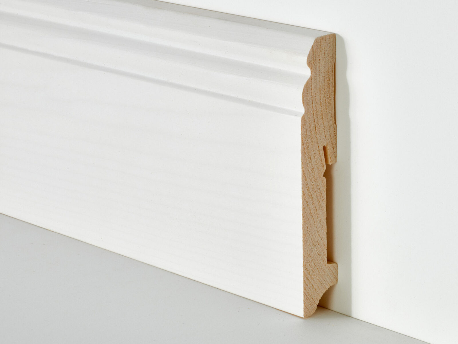 Sockelleiste HH-Profil | Massivholz weiß lackiert | 240cm lang