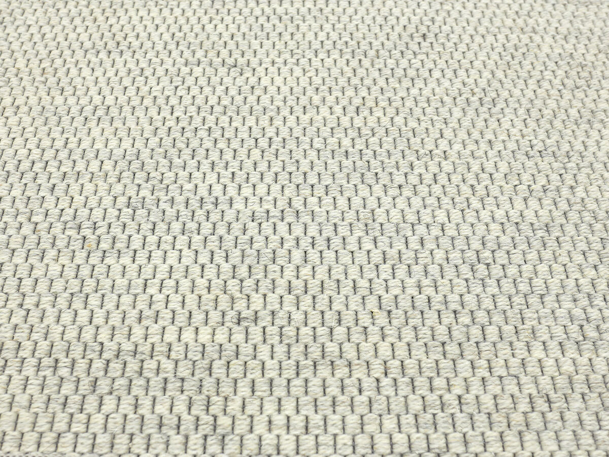 Saba Kettelteppich | gewebte Wolle | Wunschmaß & Wunschform